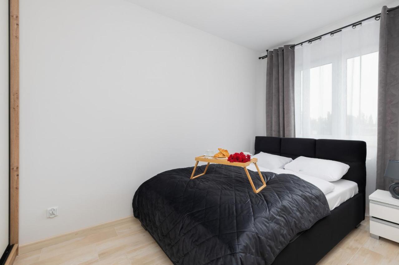 Sunny Apartments With Parking & Balcony Luzycka By Noclegi Renters Swinoujscie Dış mekan fotoğraf